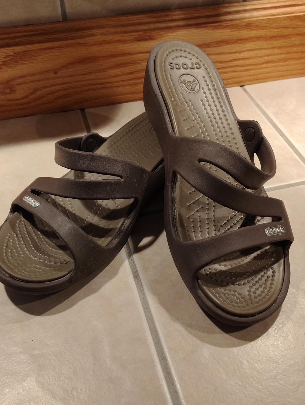 CROCS Women's Taupe Brown Slip-On Sandals 7